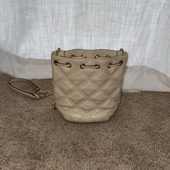 Tory Burch Fleming Soft Mini Bucket Bag - Picture 3 of 7